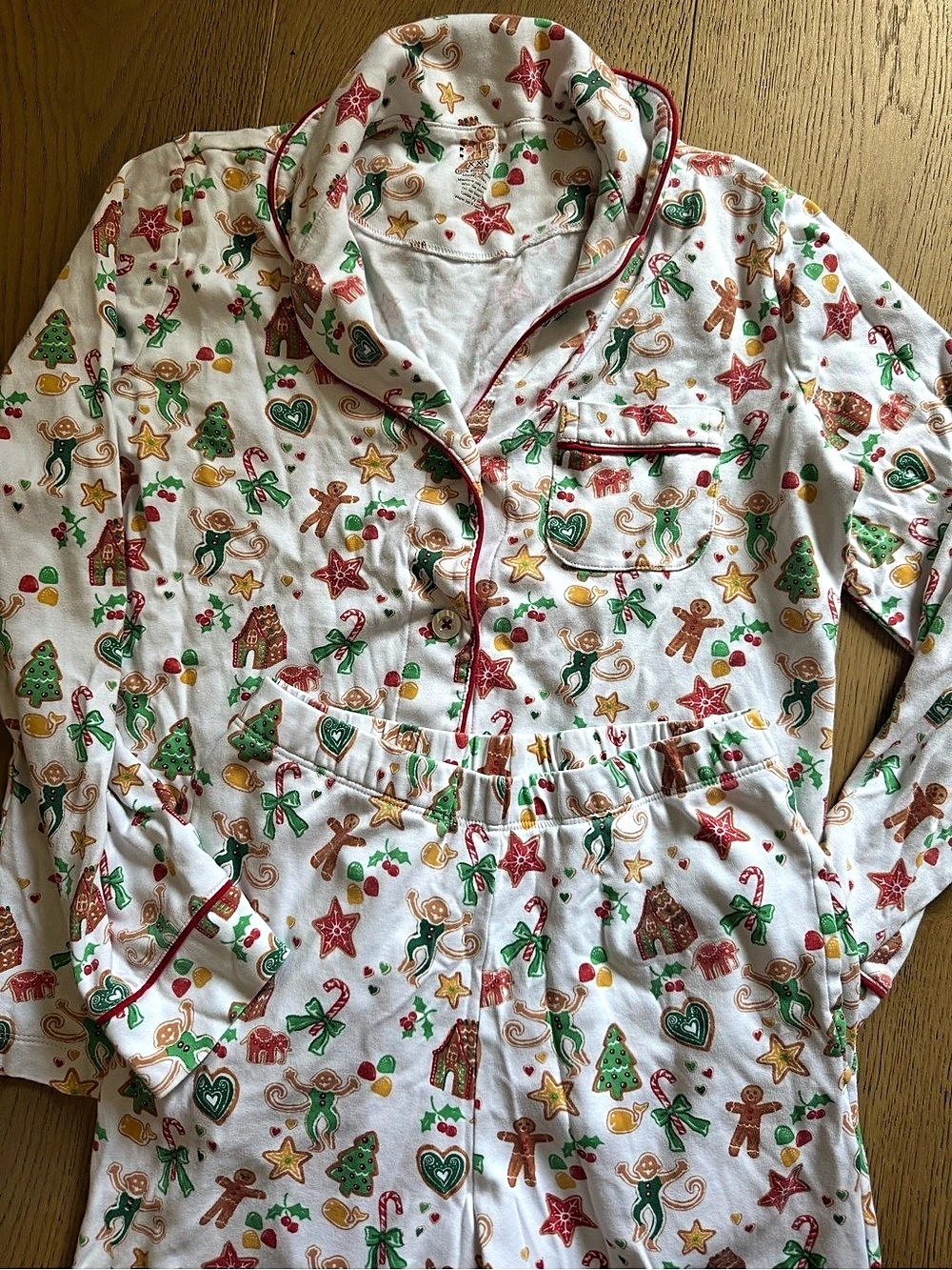 Roller Rabbit Gingerbread Party Polo Pajama Set White & Green
